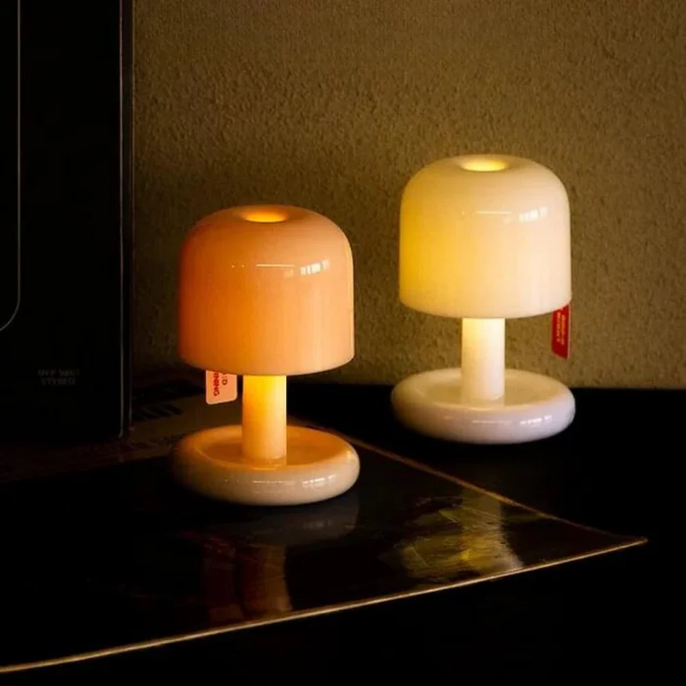 Mini Cute Mushroom Lamp – Compact USB Mood Light